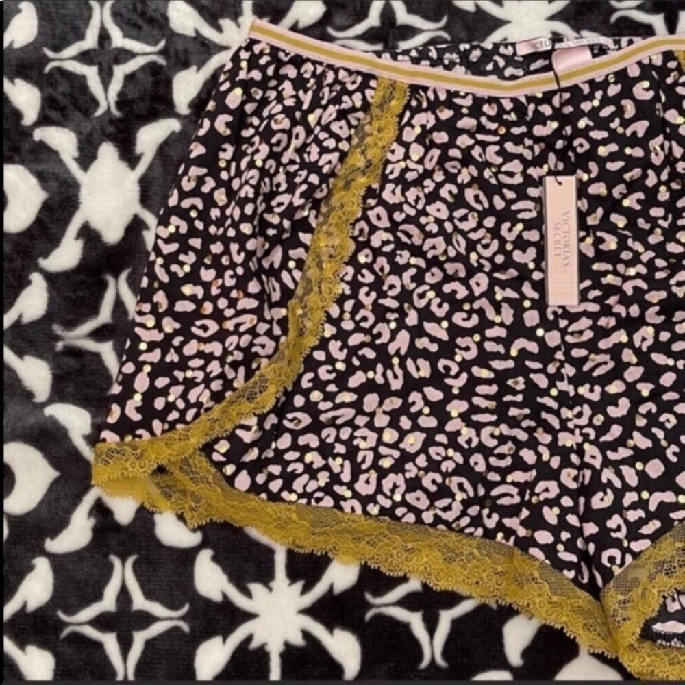 Victoria’s Secret Pajama Short - Picture 3 of 7